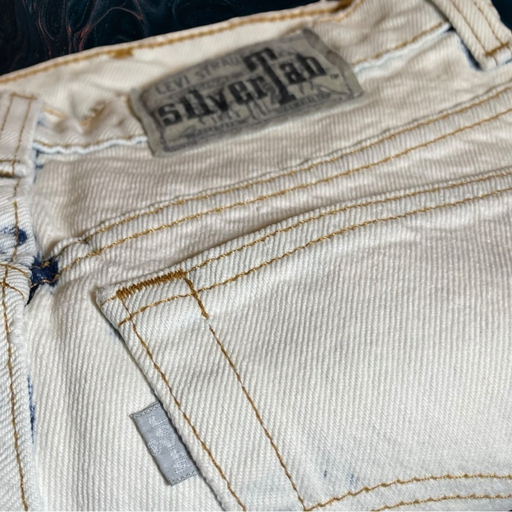 Levi’s Vintage Silvertab 630 Raw Hem Acid White Wash Jean Shorts Size 9/10 - Picture 12 of 16